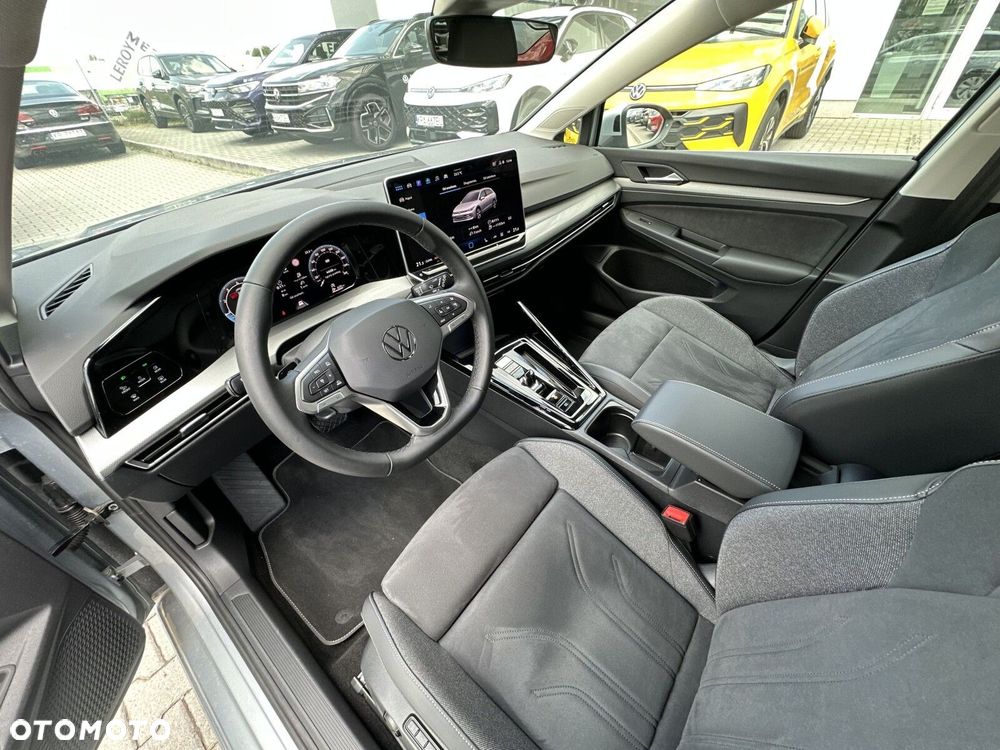 Volkswagen Golf Variant - 10
