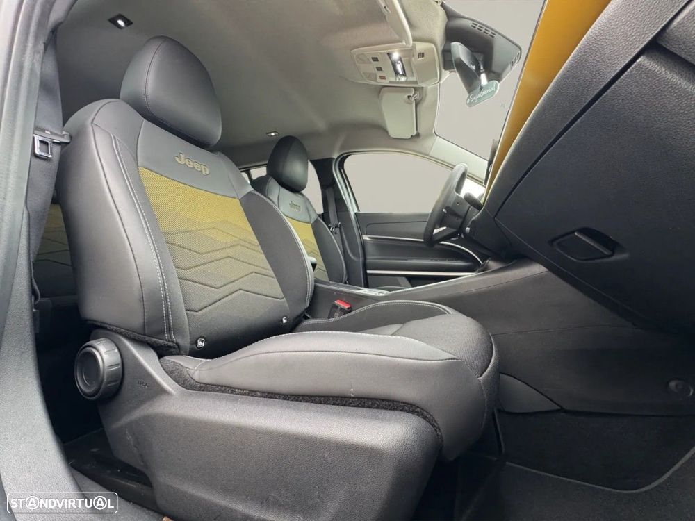 Jeep Avenger 54 kWh 1st Editon - 19