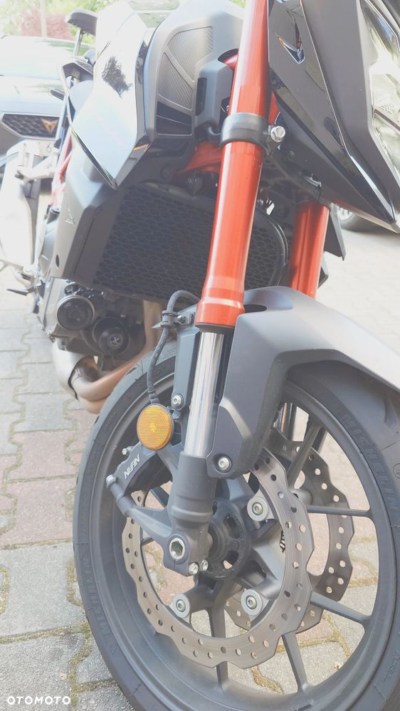 Honda CB - 9