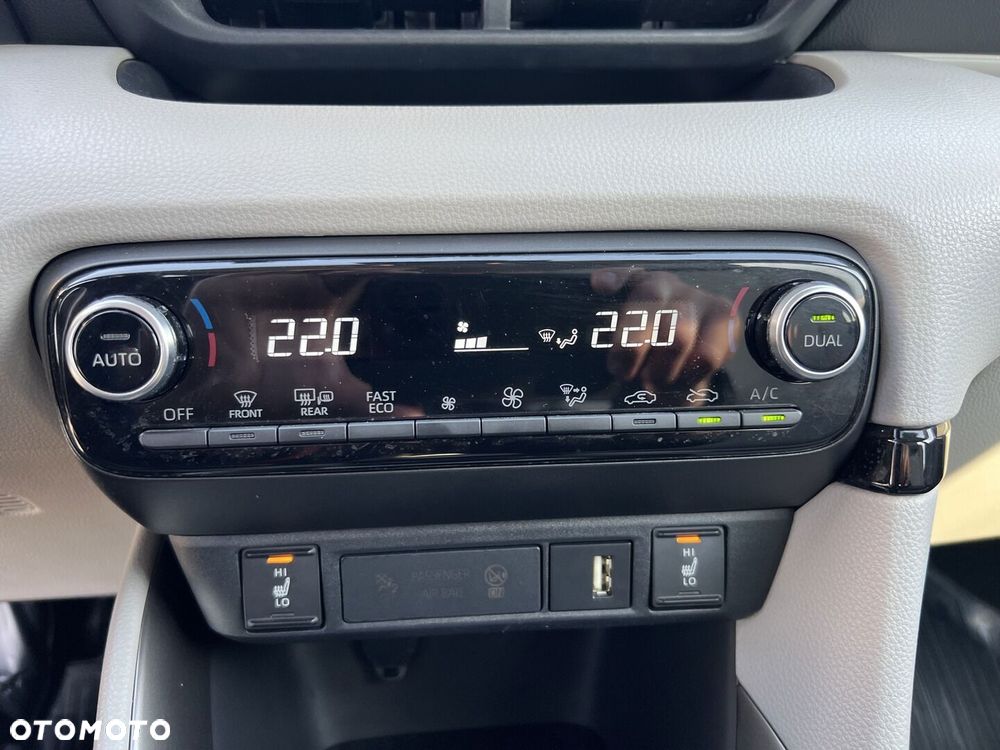 Toyota Yaris Hybrid 1.5 Selection Elegant - 18