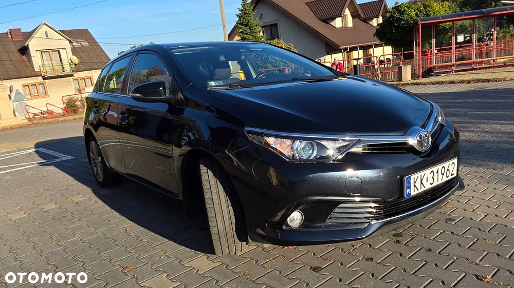 Toyota Auris 1.6 Comfort - 1