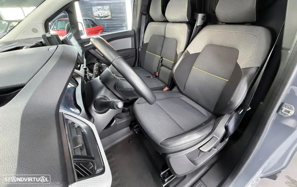 Renault Kangoo 1.3 TCe EDC - 3 Lugares / Cx Auto / IVA Dedutível - 4