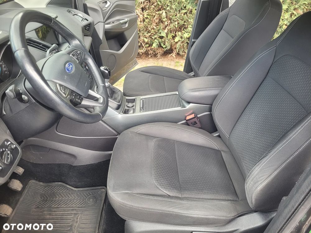 Ford Kuga - 6