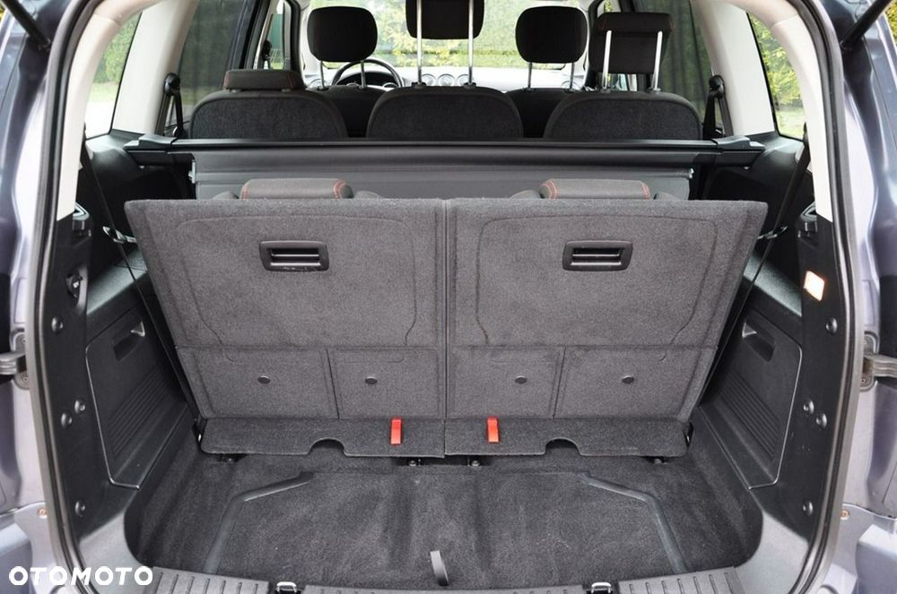 Ford S-Max - 26