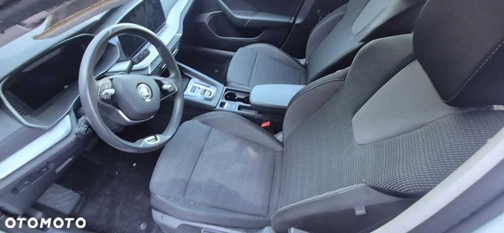 Skoda Octavia 2.0 TDI Edition 130 Essence DSG - 33
