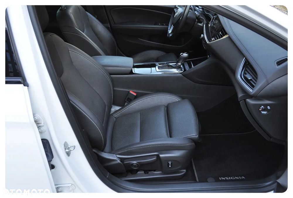 Opel Insignia 2.0 T Business Elegance S&S - 27