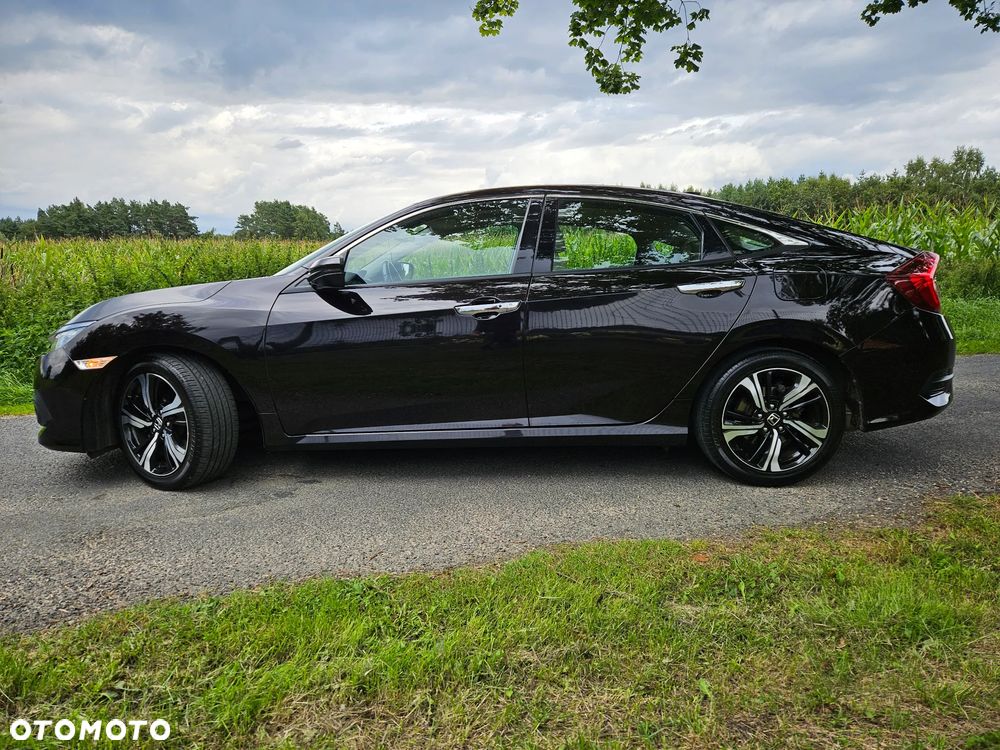 Honda Civic 1.5 T Executive - 9