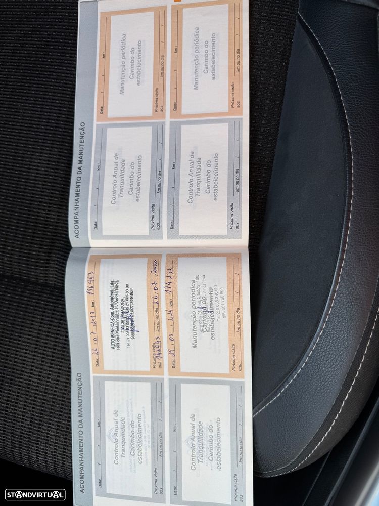 Citroën C4 2.0 HDi Exclusive J17 - 35