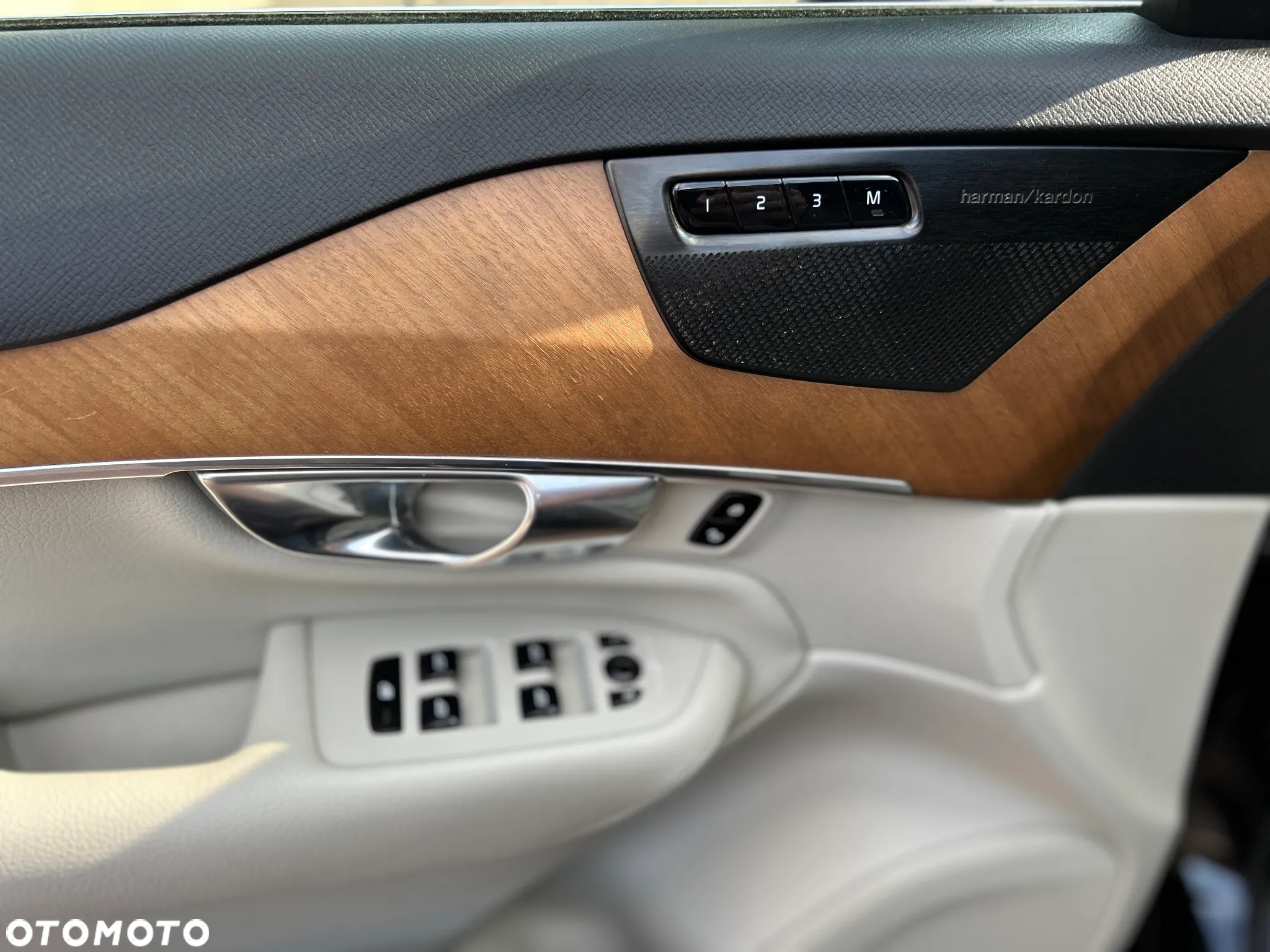 Volvo XC 90 - 15