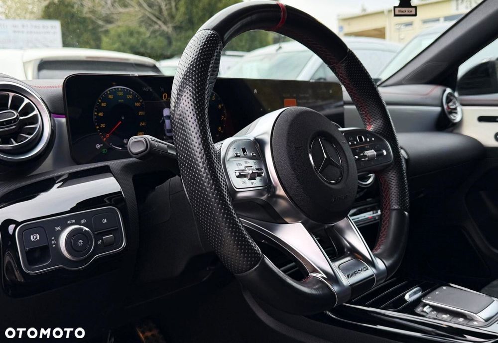 Mercedes-Benz CLA - 14