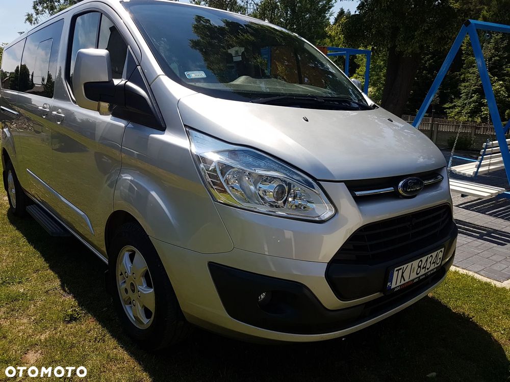 Ford Tourneo Custom - 9