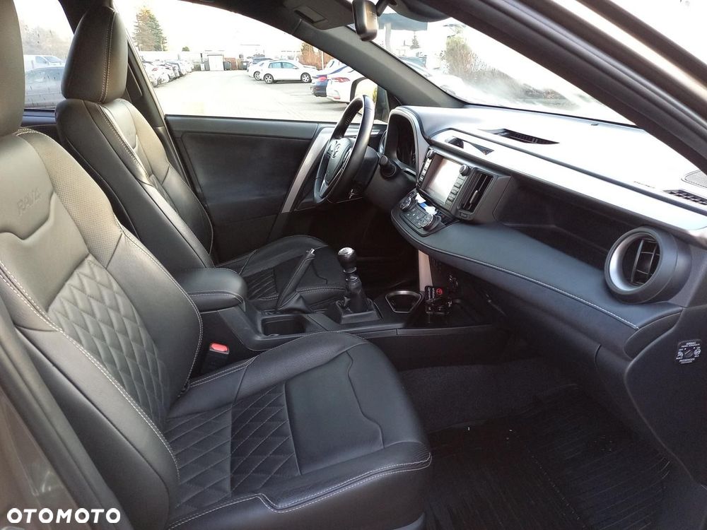 Toyota RAV4 2.0 Prestige 4x4 - 8