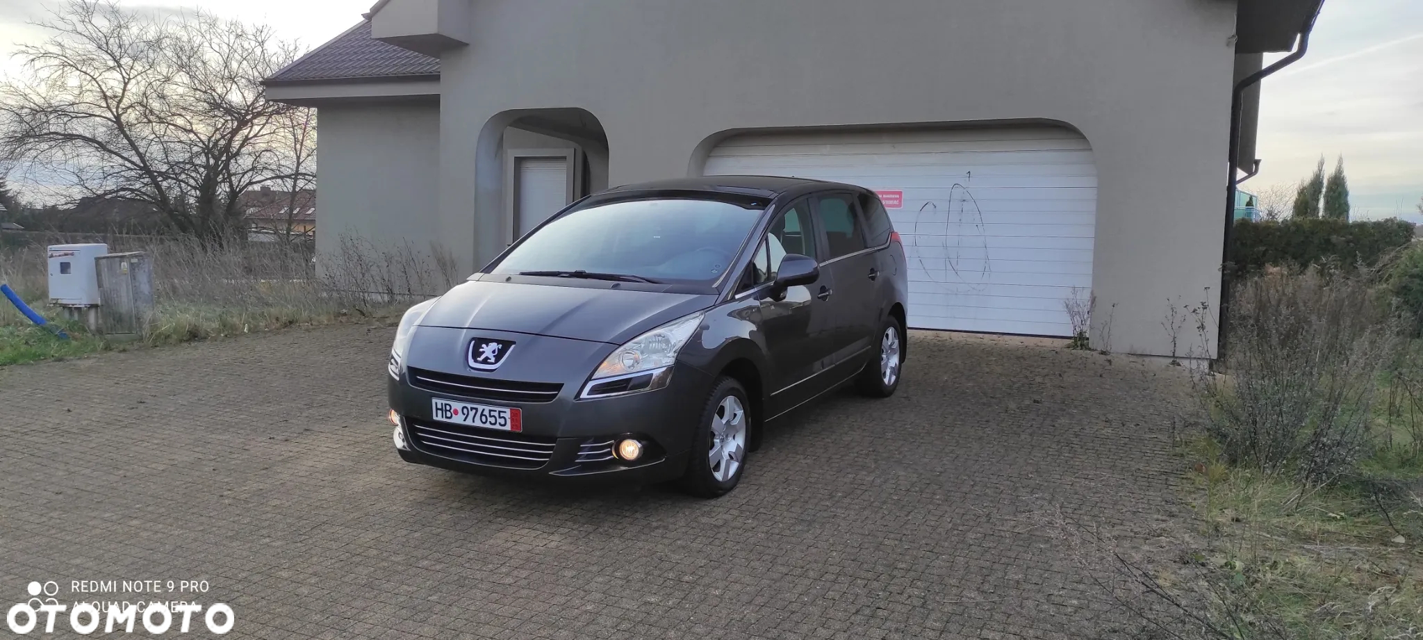 Peugeot 5008 HDI FAP 110 EGS6 Premium - 3