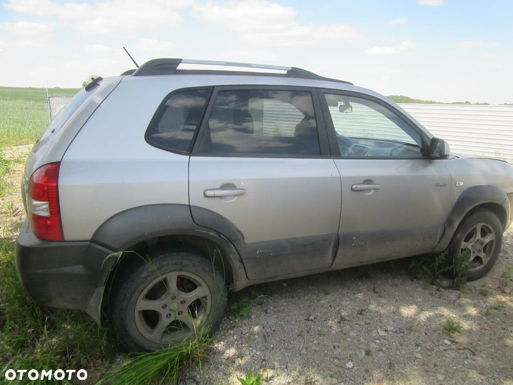 DESKA ROZDZIELCZA KOKPIT PASY PODUSZKI NAPINACE Hyundai Tucson 2005 Wszystkie części - 6