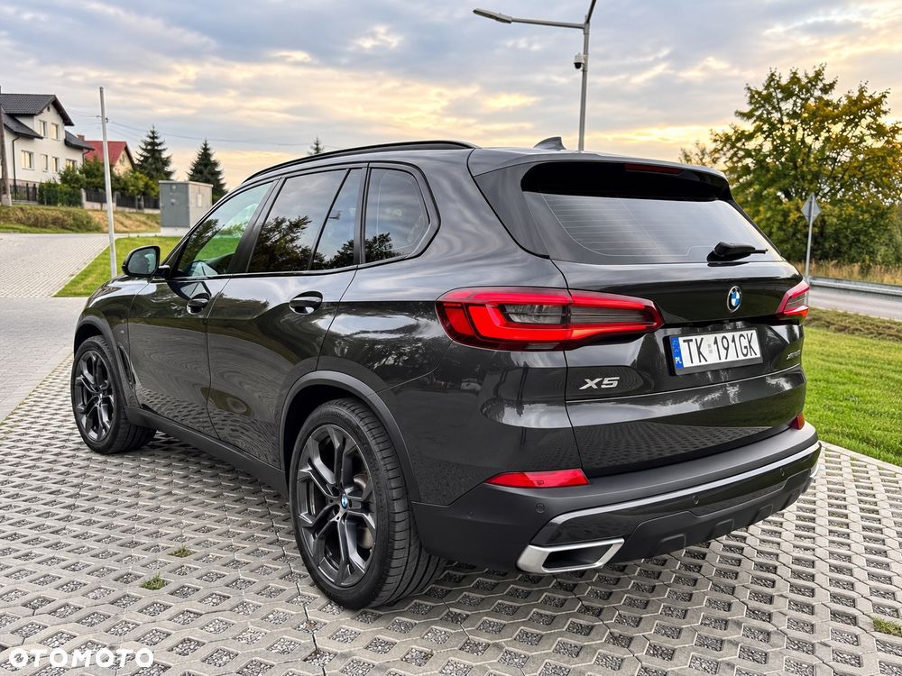 BMW X5 xDrive40d mHEV - 9