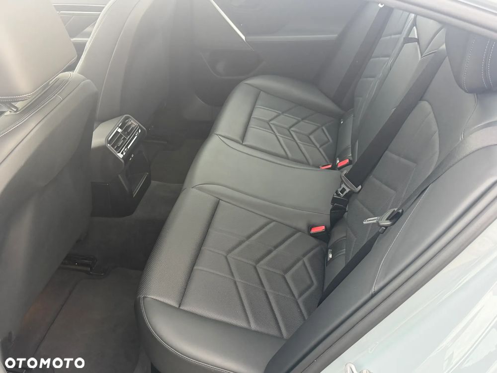 BMW Seria 5 520d xDrive mHEV M Sport - 6