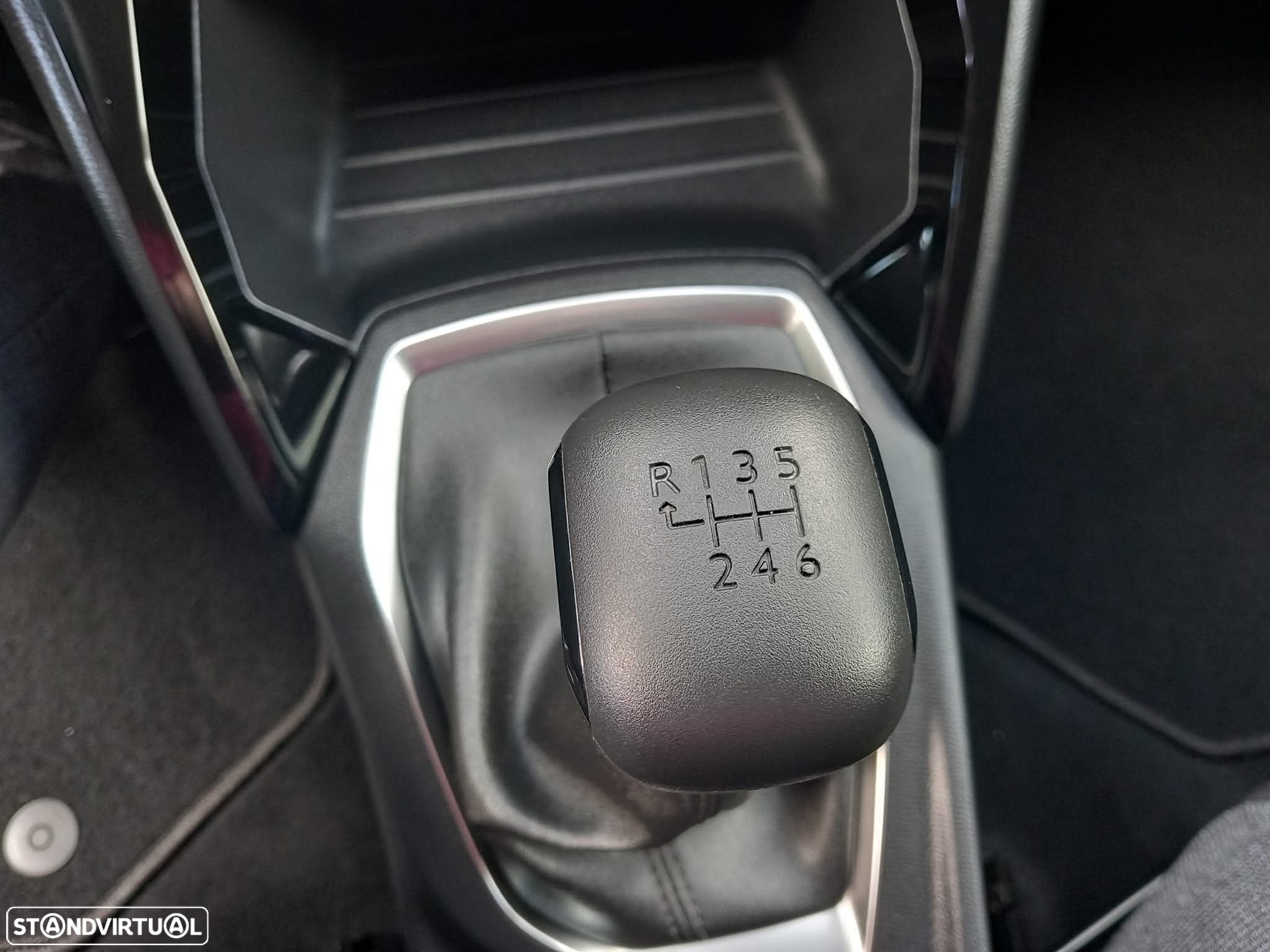 Peugeot 208 PureTech 100 Allure - 12