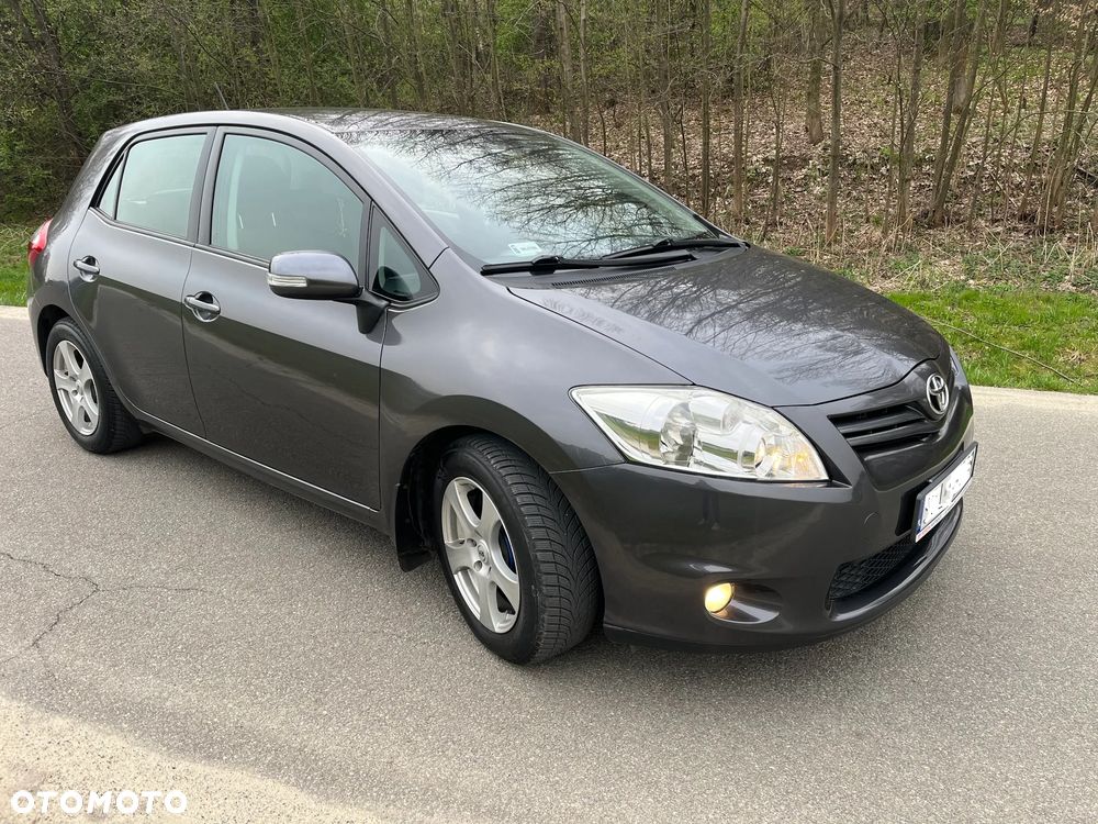Toyota Auris 1.33 VVT-i Terra Start - 4