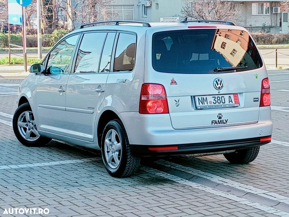 Volkswagen Touran 2.0 TDI DPF BlueMotion Technology Life - 6