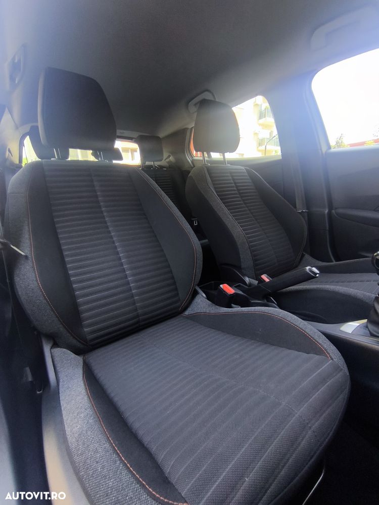 Peugeot 2008 - 15