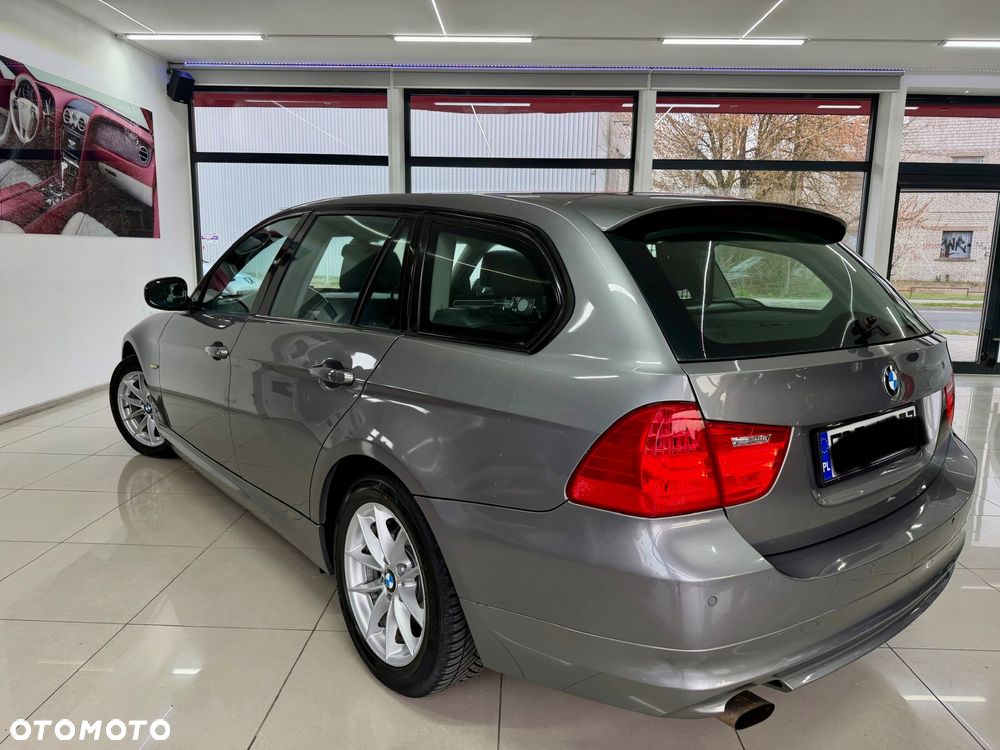 BMW Seria 3 - 28