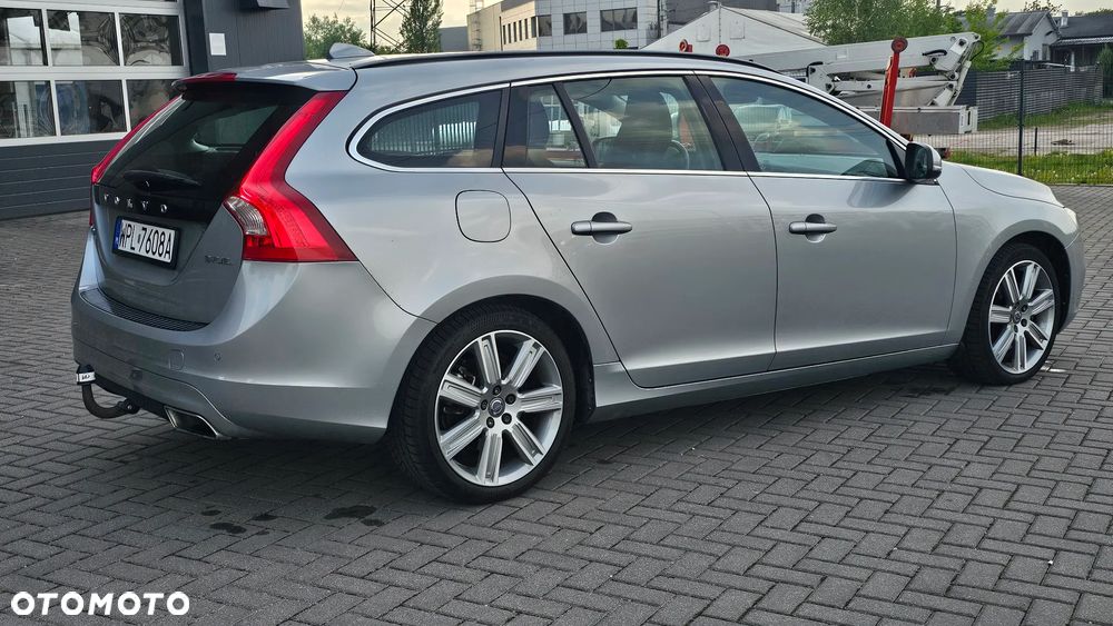 Volvo V60 T5 Kinetic - 2