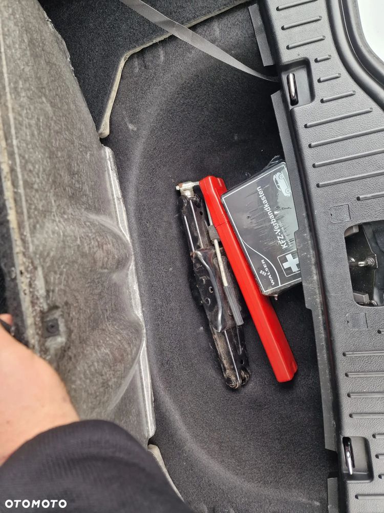 Ford S-Max 2.0 EcoBoost Titanium - 35