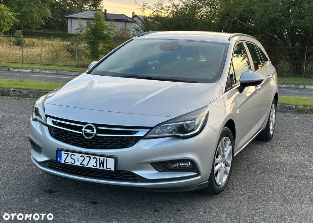 Opel Astra 1.6 CDTI Sport - 1
