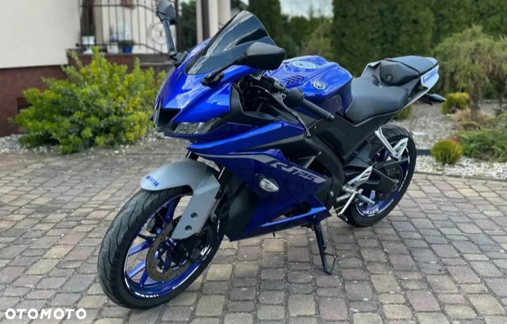 Yamaha YZF - 1