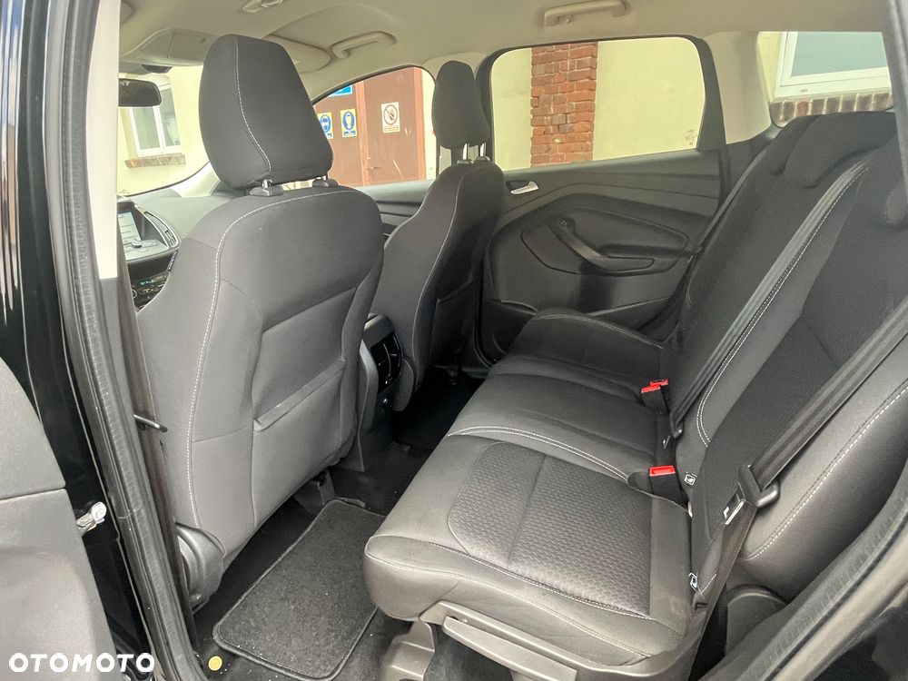 Ford Kuga 1.5 EcoBoost 2x4 Titanium - 15