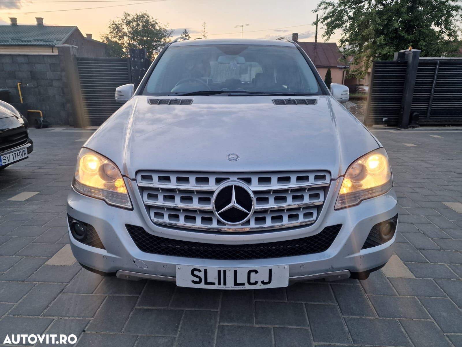 Dezmembrez / Dezmembrari / Piese Mercedes ML W164 350CDI 4Matic 2011 - 1