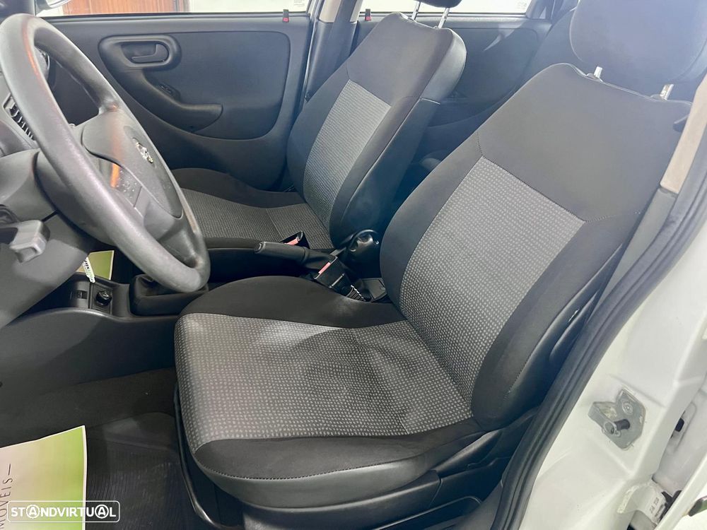 Opel Corsa 1.3 CDTI Cosmo - 4