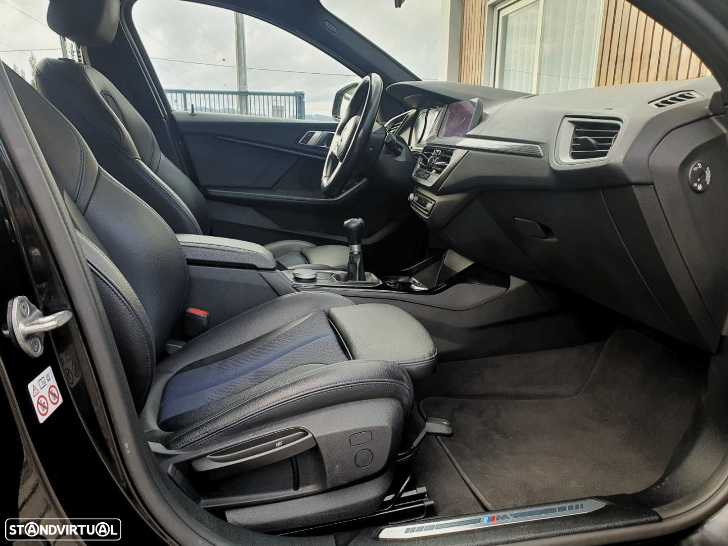 BMW 116 d Pack Desportivo M - 12