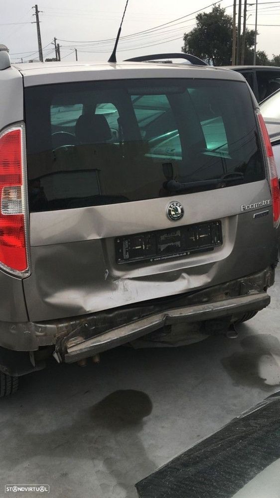 Peças Skoda Roomster 1.6TDI 2010 - 4