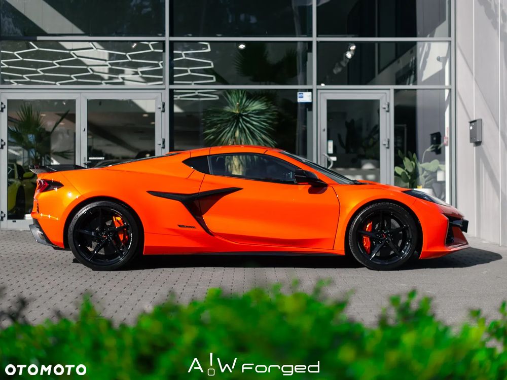 Chevrolet Corvette - 7