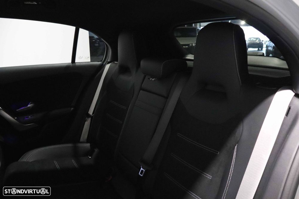 Mercedes-Benz A 180 d - 16