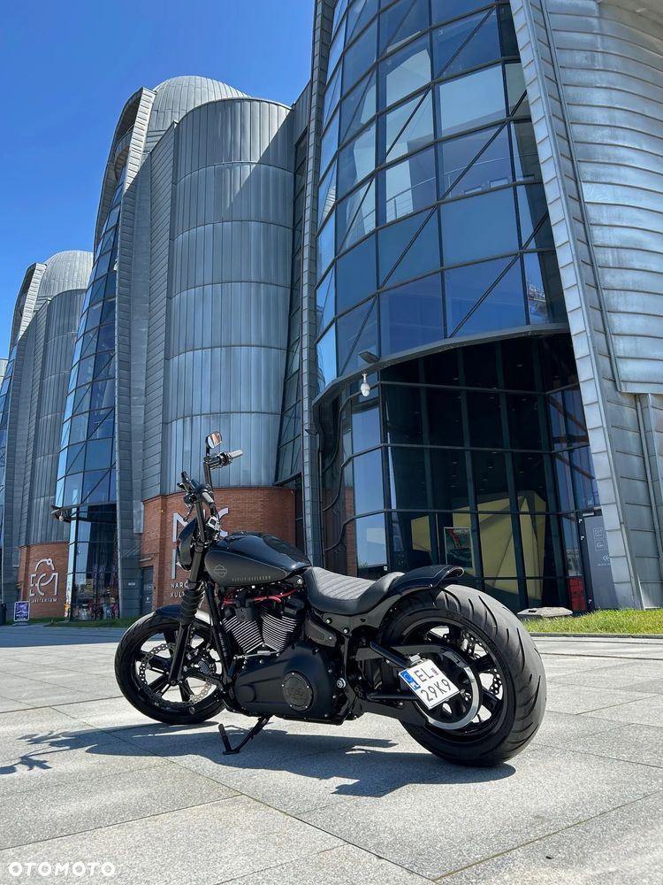 Harley-Davidson Softail Street Bob - 6