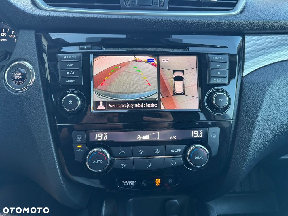 Nissan Qashqai 1.3 DIG-T N-Connecta - 27