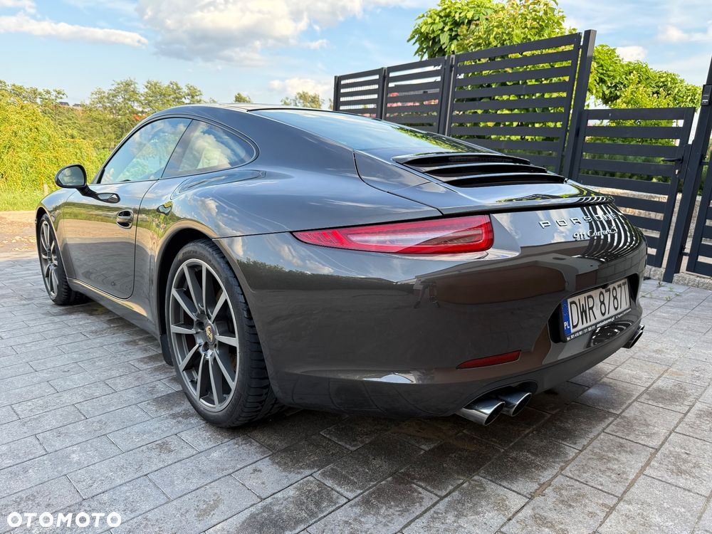 Porsche 911 - 4