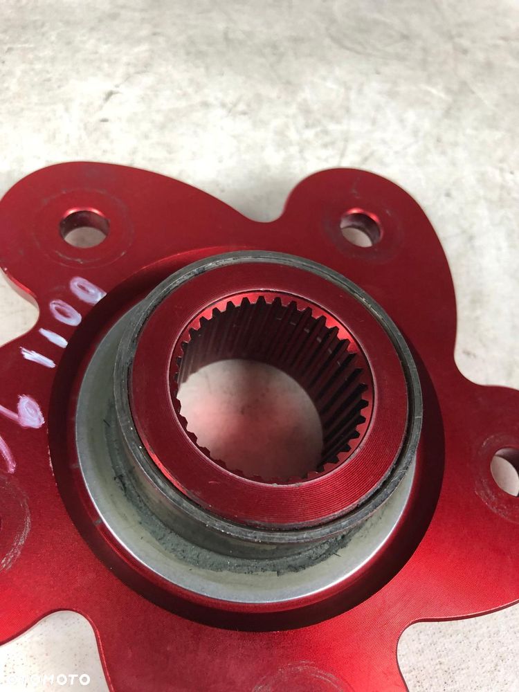 Ducati Monster 796 1100 Piasta Zabierak Mocowanie Napęd CNC Racing - 4