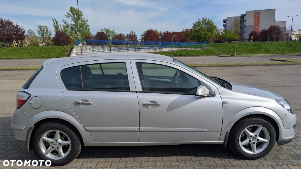 Opel Astra 1.3 CDTI Enjoy - 13