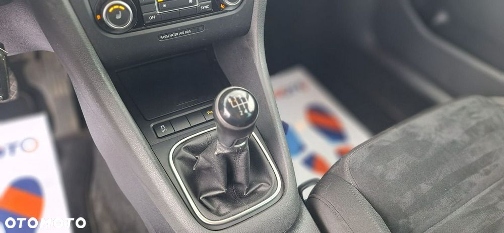 Volkswagen Golf - 13