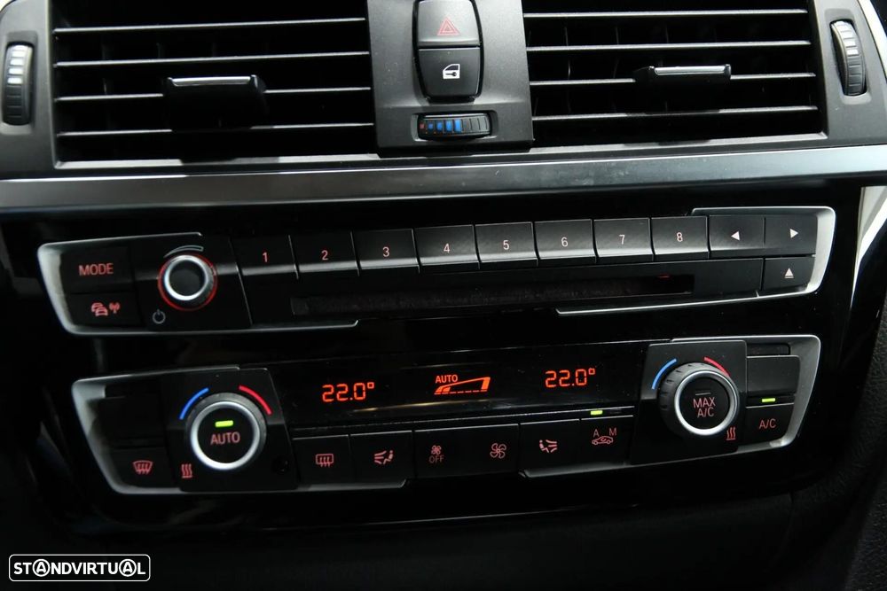 BMW 318 d Line Sport Auto - 11