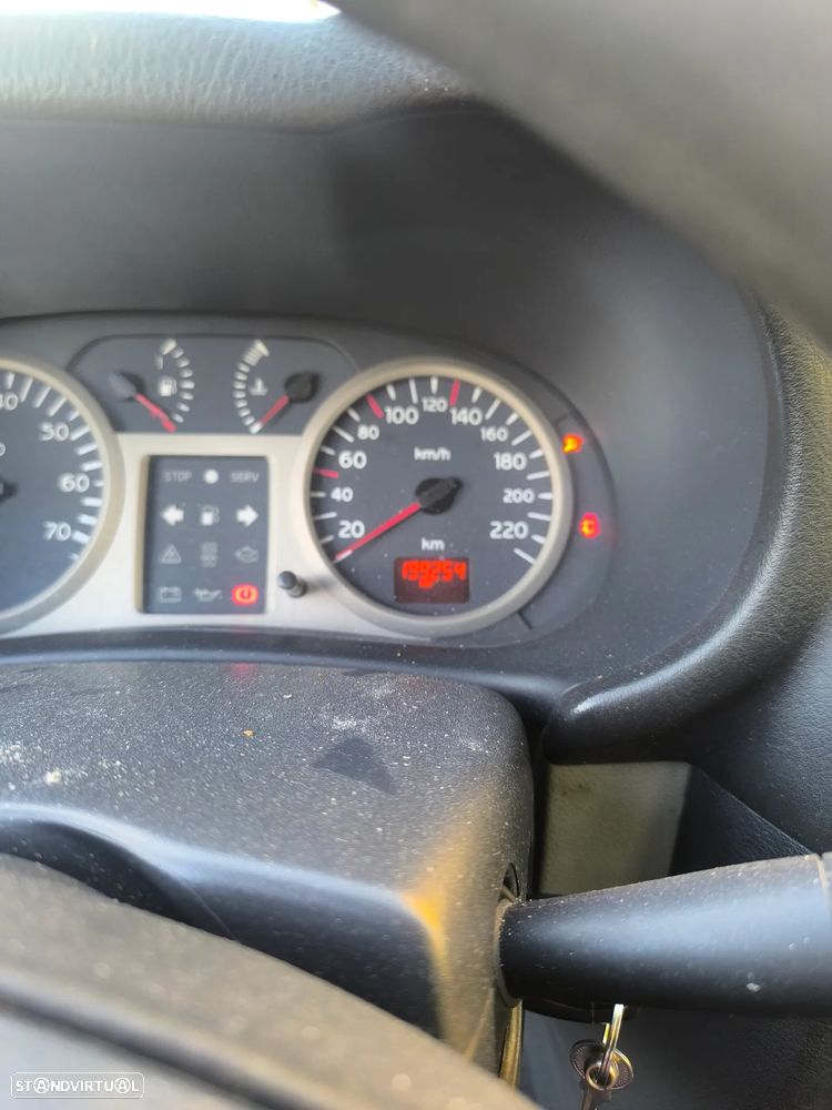 Renault Clio 1.2 16V S - 11