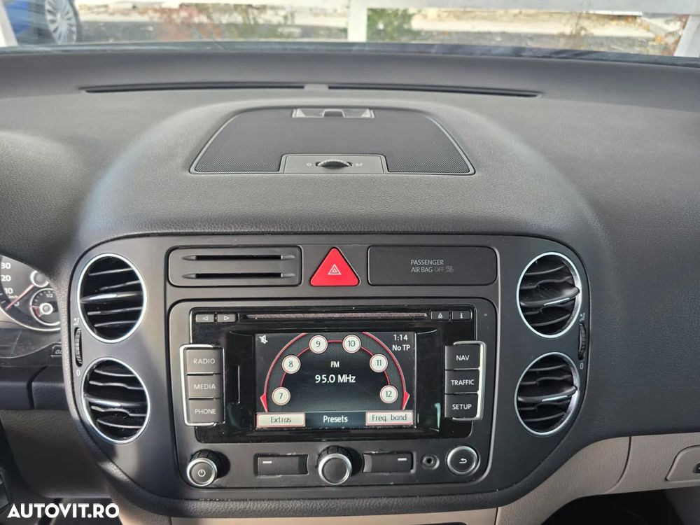 Volkswagen Golf Plus - 12