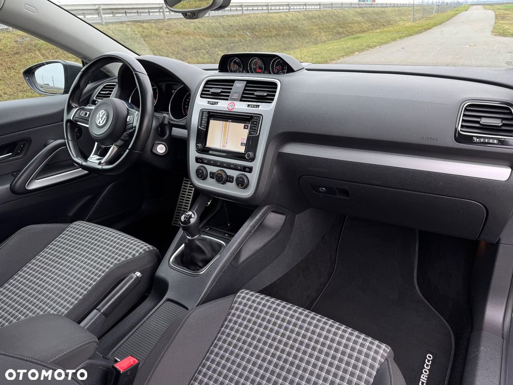 Volkswagen Scirocco 1.4 TSI BlueMotion Technology Club - 7