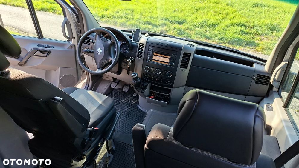 Volkswagen Crafter - 13
