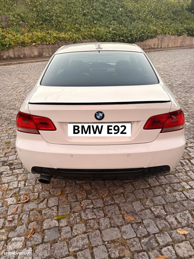BMW 320 d Coupe Active - 3
