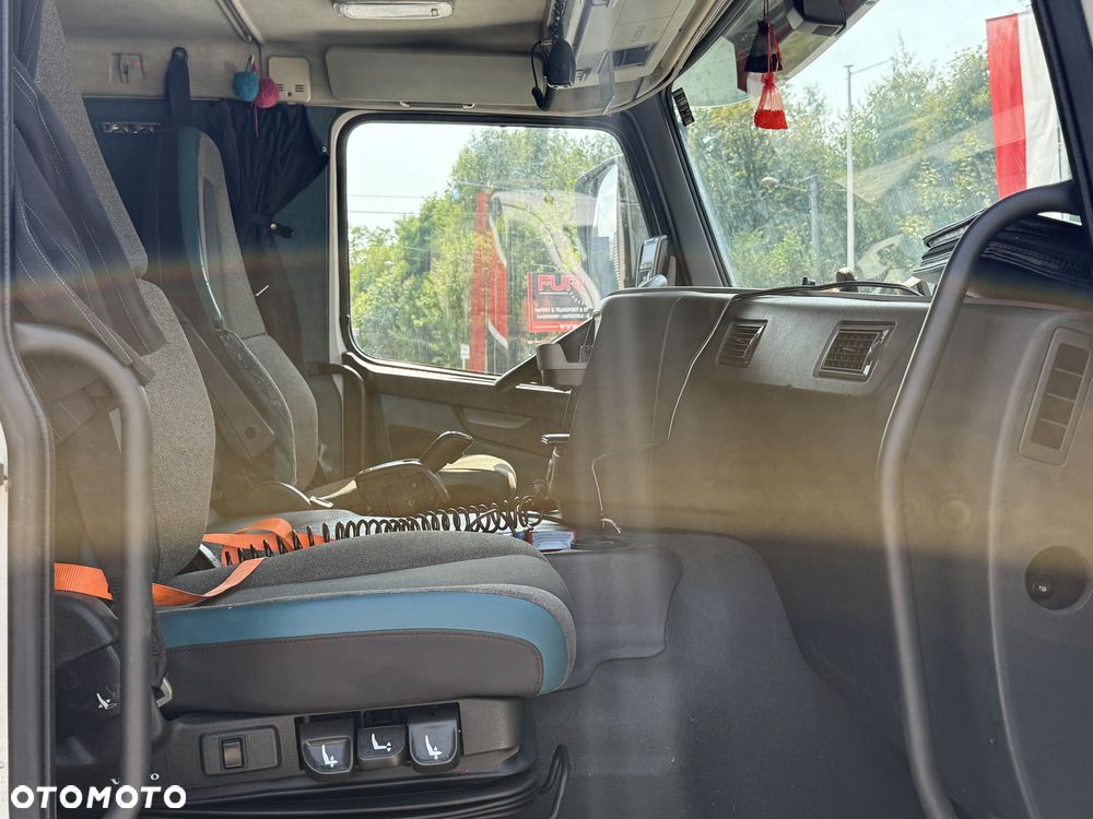 Volvo FM - 32