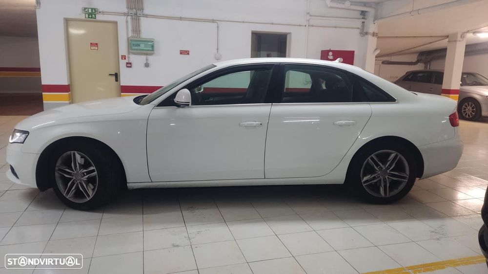 Audi A4 2.0 TDI Business Line Advance - 5